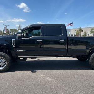 FORD F-350 SUPER DUTY PLATINUM - 4