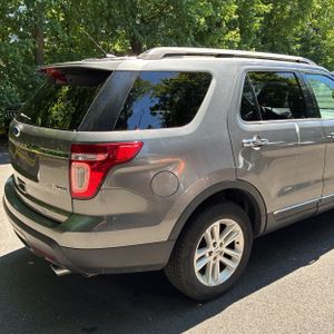 FORD EXPLORER XLT - 9