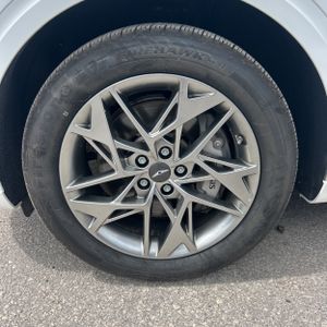 2025 Genesis GV70 2.5T STANDARD — миниатюра 17