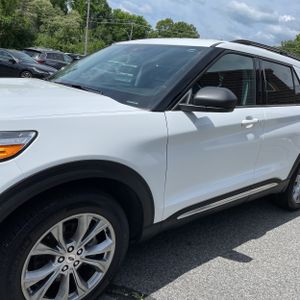 FORD EXPLORER XLT - 2