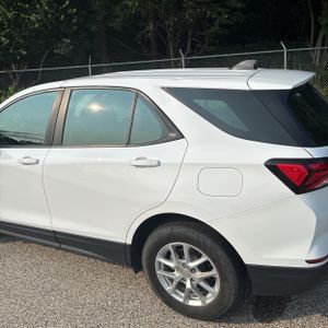 صورة 6 لـ 2023 Chevrolet EQUINOX LS