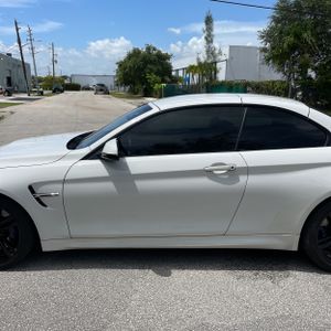 صورة 4 لـ 2016 BMW M4 BASE
