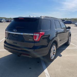 FORD EXPLORER XLT - 8