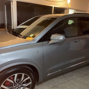 2023 Cadillac XT6 SPORT photo 2
