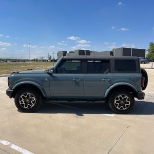 Ford Bronco Outer Banks - 3