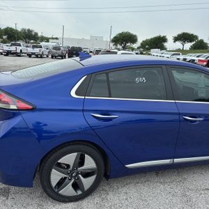 HYUNDAI IONIQ HYBRID LIMITED - 9