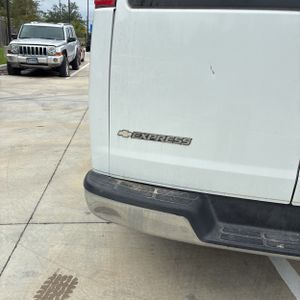 CHEVROLET EXPRESS LT 3500 - 7