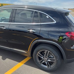 MERCEDES-BENZ GLA - 6