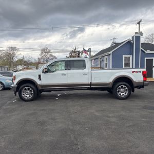 FORD F-250 SUPER DUTY KING RANCH - 3