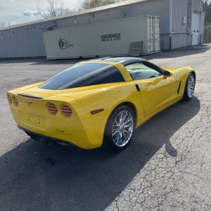 CHEVROLET CORVETTE BASE - 8