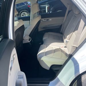 صورة 34 لـ 2025 Genesis GV70 2.5T STANDARD