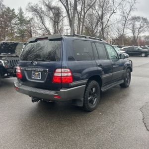 Toyota Land Cruiser Base - 8