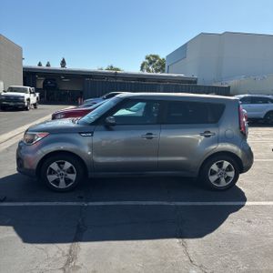 2017 KIA SOUL BASE 照片 3