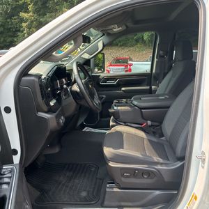 صورة مصغرة 32 لـ 2025 Chevrolet SILVERADO 2500HD LT