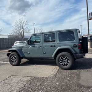 JEEP WRANGLER 4-DOOR SAHARA 4X4 - 3