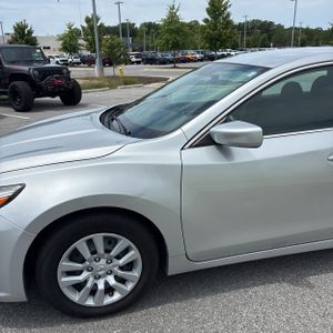 2017 Nissan ALTIMA 2.5 SV — фото 2