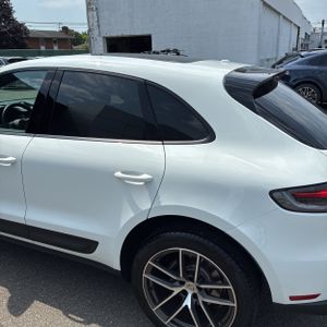 2023 Porsche MACAN photo 6