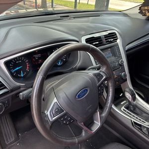 صورة مصغرة 36 لـ 2016 FORD FUSION SE