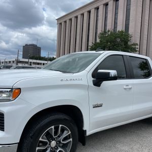 2022 Chevrolet SILVERADO 1500 LT — фото 2