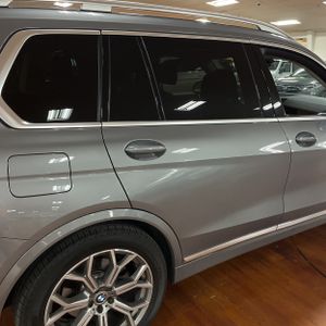 BMW X7 XDRIVE40I - 9