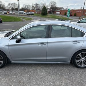 SUBARU LEGACY 3.6R LIMITED - 4