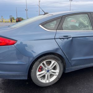 FORD FUSION SE - 9