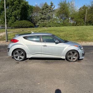 HYUNDAI VELOSTER TURBO - 10