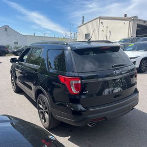 FORD EXPLORER XLT - 3