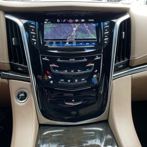 2019 Cadillac ESCALADE PLATINUM photo 41