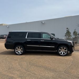 Cadillac Escalade ESV Premium - 10