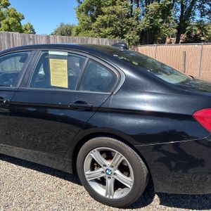 BMW 3 SERIES 328I - 6