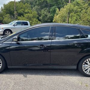 FORD FOCUS TITANIUM - 4