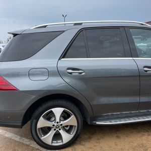 صورة 9 لـ 2018 Mercedes-BENZ GLE
