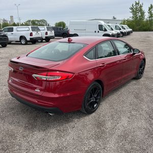 FORD FUSION SE - 8