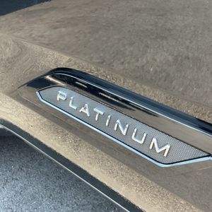 2022 Toyota TUNDRA PLATINUM — миниатюра 23