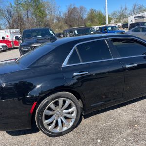 CHRYSLER 300 LIMITED - 8