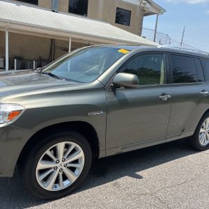 2010 Toyota HIGHLANDER HYBRID LIMITED photo 2