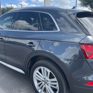 AUDI Q5 2.0T PREMIUM - 6