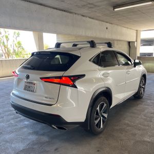 LEXUS NX 300 LUXURY - 8