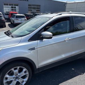 FORD ESCAPE TITANIUM - 2