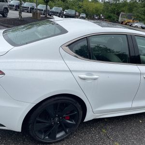 صورة 9 لـ 2023 Genesis G70 3.3T STANDARD
