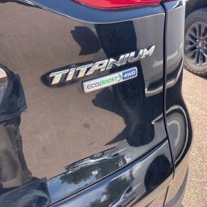 صورة مصغرة 21 لـ 2016 FORD ESCAPE TITANIUM