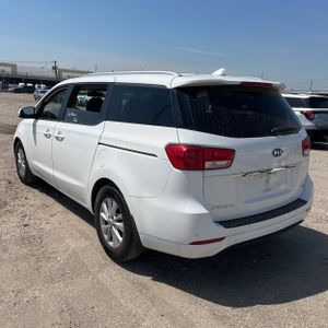 KIA SEDONA LX - 5