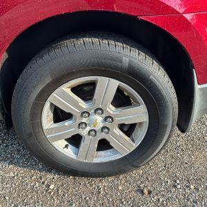 2010 Chevrolet TRAVERSE LT photo 18
