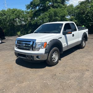 2011 FORD F-150 XLT photo 1