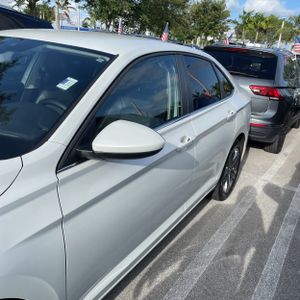 صورة 4 لـ 2022 Volkswagen JETTA SE