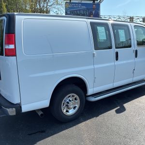 CHEVROLET EXPRESS CARGO G2500 CARGO VAN SWB - 9
