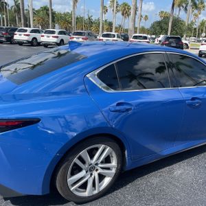 صورة 9 لـ 2022 Lexus IS 300 BASE