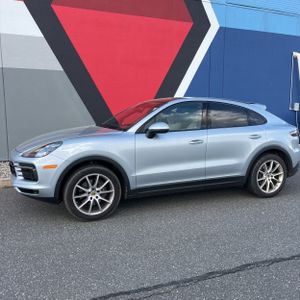 PORSCHE CAYENNE COUPE - 1