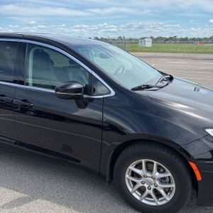 2024 Chrysler PACIFICA TOURING L thumbnail 13